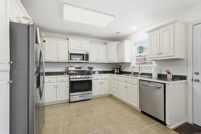 302 Derek Court, Alexander, AR 72002