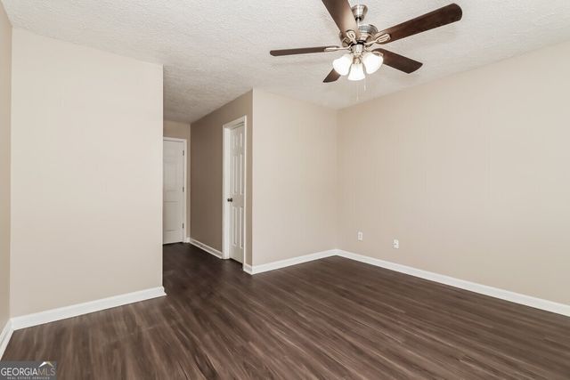 1486 Fall Creek Trace N, Douglasville, GA 30134