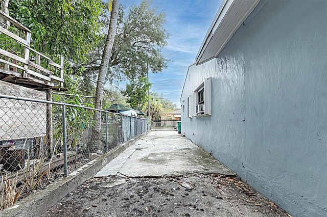 259 NE 56 2, Miami, FL 33137