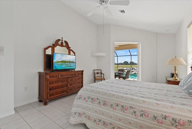 5665 RIVIERA COURT, North Port, FL 34287