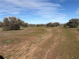 8350 Cedar, Phelan, CA 92371