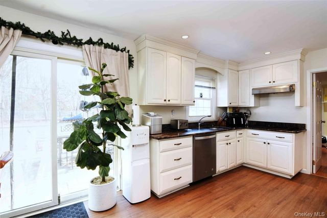 5 Wintergreen Drive, Coram, NY 11727