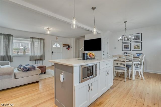 36 Hoover St, North Arlington Boro, NJ 07031
