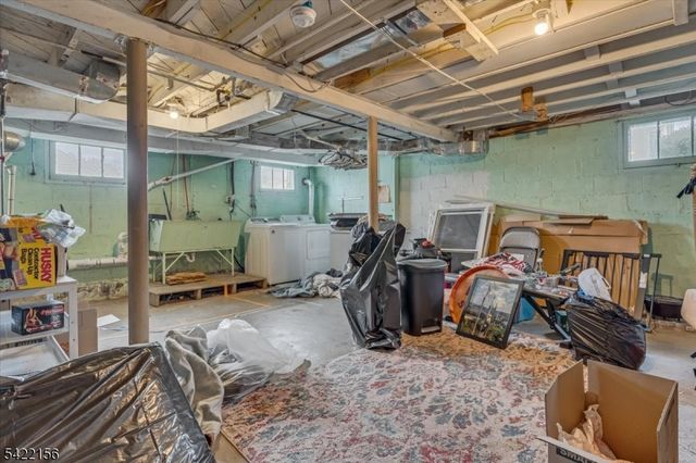 36 Hoover St, North Arlington Boro, NJ 07031