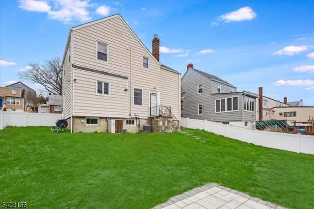 36 Hoover St, North Arlington Boro, NJ 07031