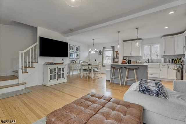 36 Hoover St, North Arlington Boro, NJ 07031