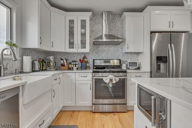 36 Hoover St, North Arlington Boro, NJ 07031