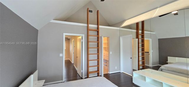 1000 SE 2nd St 2, Fort Lauderdale, FL 33301