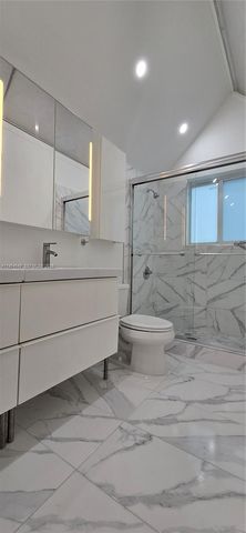 1000 SE 2nd St 2, Fort Lauderdale, FL 33301