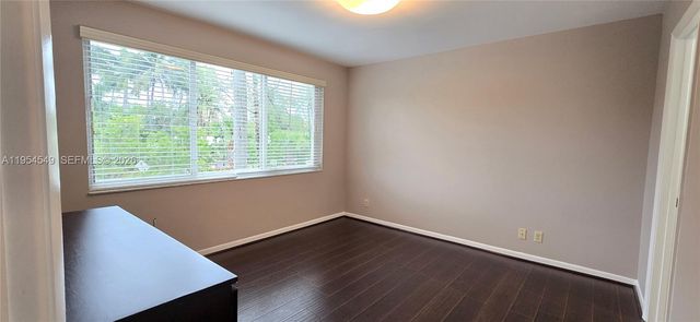 1000 SE 2nd St 2, Fort Lauderdale, FL 33301