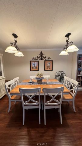 10210 Baseline 212, Alta Loma, CA 91701