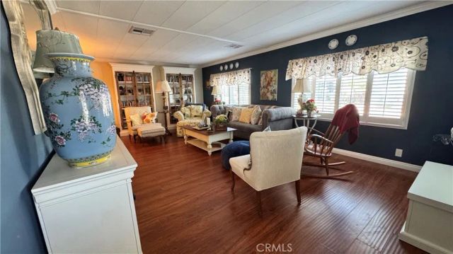 10210 Baseline 212, Alta Loma, CA 91701