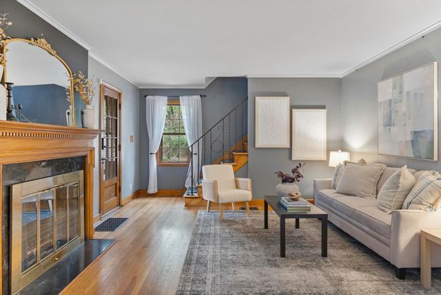 2828 Kensington Place W, Columbus, OH 43202