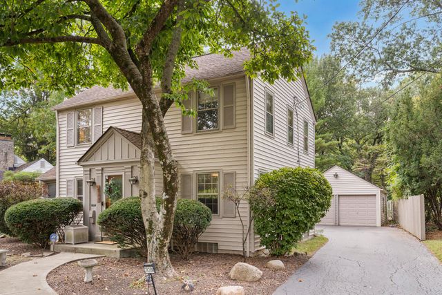 2828 Kensington Place W, Columbus, OH 43202