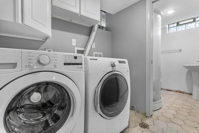 2828 Kensington Place W, Columbus, OH 43202