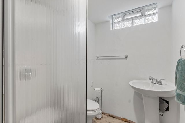 2828 Kensington Place W, Columbus, OH 43202