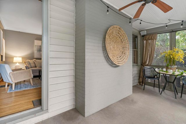 2828 Kensington Place W, Columbus, OH 43202