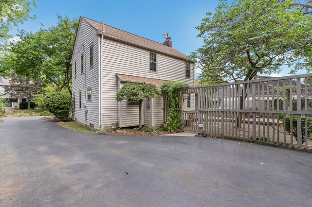 2828 Kensington Place W, Columbus, OH 43202