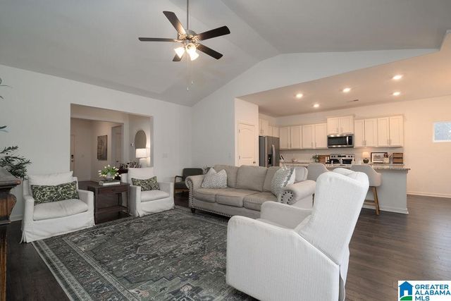 7160 PINE MOUNTAIN CIRCLE, Gardendale, AL 35071