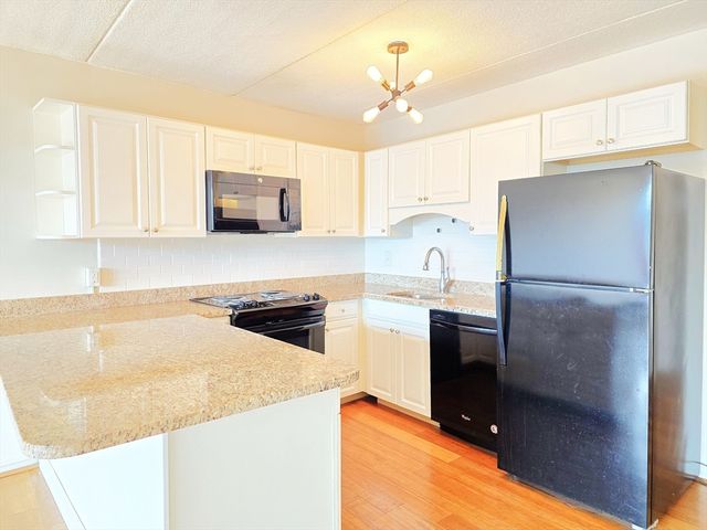 200 Swanton St 318, Winchester, MA 01890