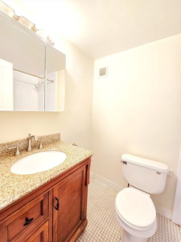 200 Swanton St 318, Winchester, MA 01890