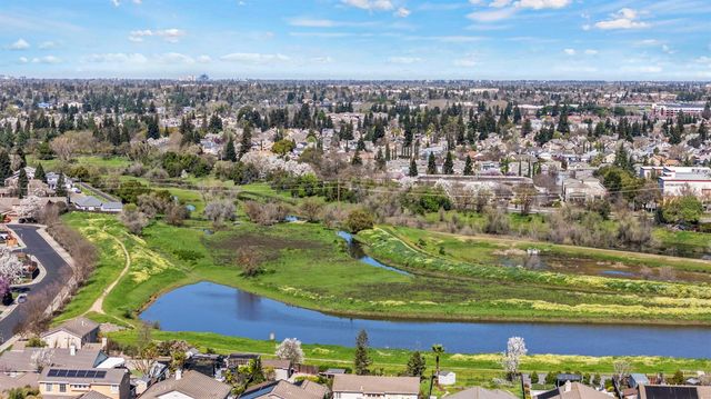 8927 Cypress View Way, Elk Grove, CA 95758