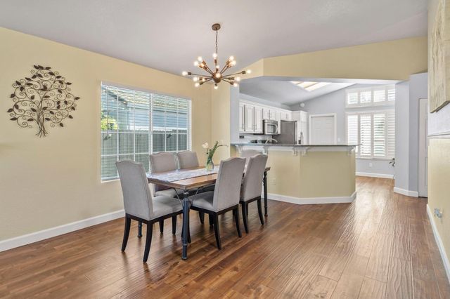 8927 Cypress View Way, Elk Grove, CA 95758