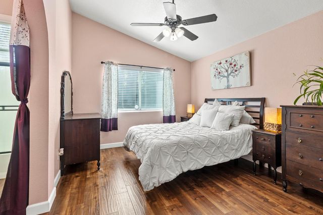 8927 Cypress View Way, Elk Grove, CA 95758