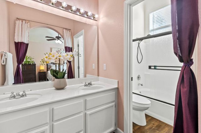 8927 Cypress View Way, Elk Grove, CA 95758