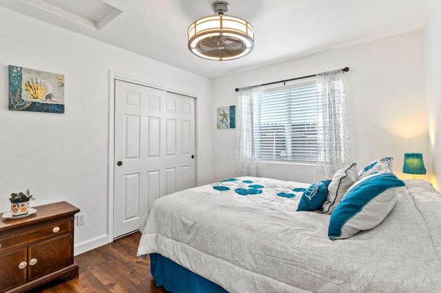 8927 Cypress View Way, Elk Grove, CA 95758