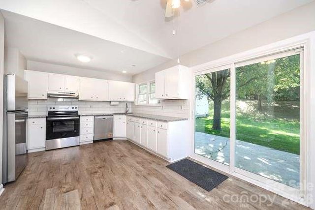 14011 Eden Court, Pineville, NC 28134