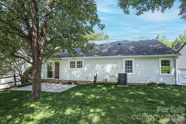 14011 Eden Court, Pineville, NC 28134