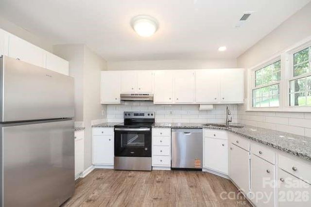 14011 Eden Court, Pineville, NC 28134