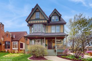 9324 S Damen Avenue, Chicago, IL 60643