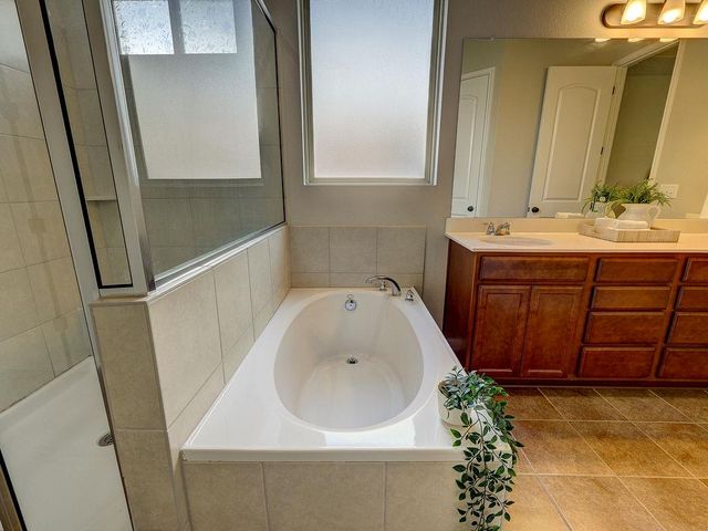 520 Acadia BND, Cedar Park, TX 78613