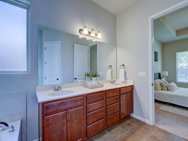 520 Acadia BND, Cedar Park, TX 78613