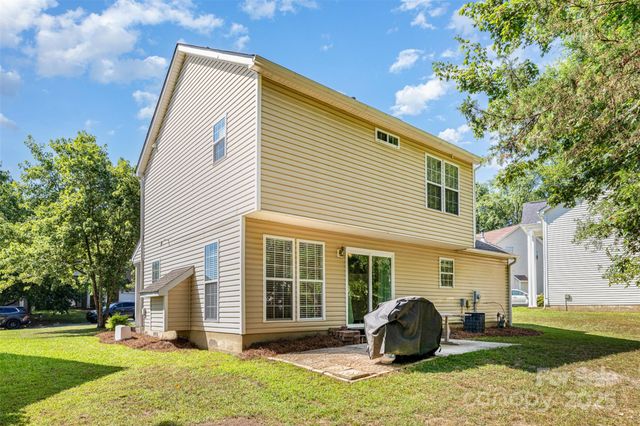 1909 Safflower Circle, Charlotte, NC 28262