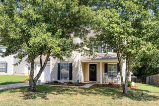 1909 Safflower Circle, Charlotte, NC 28262