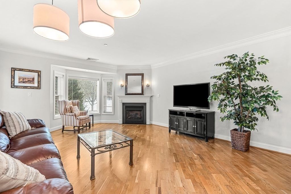 490 Main St 209, Northborough, MA 01532