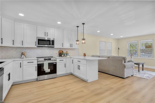 1024 Melton ST, Chesapeake, VA 23324