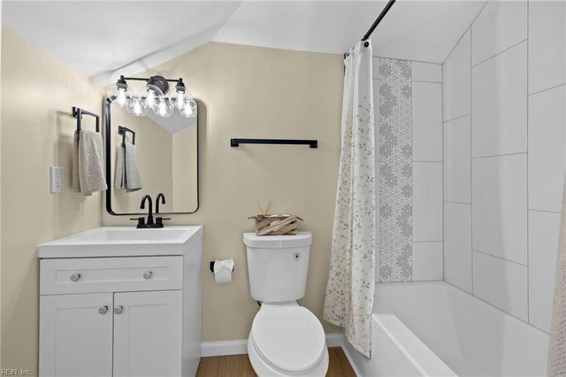 1024 Melton ST, Chesapeake, VA 23324