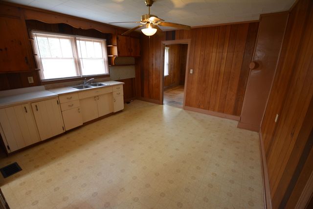 376 Southside DR, Rocky Mount, VA 24151