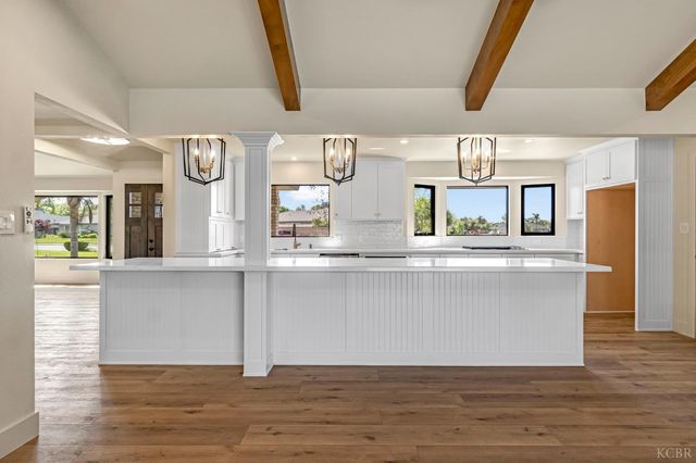 300 W Adrian Way, Hanford, CA 93230