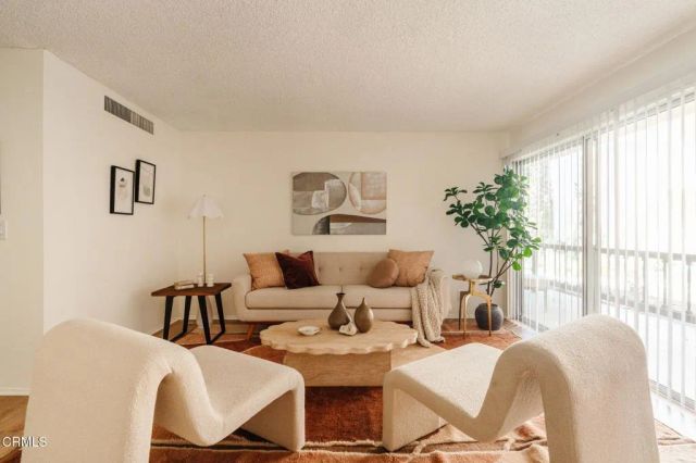 1127 E Del Mar Boulevard 318, Pasadena, CA 91106