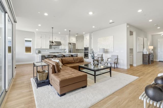 4248 Grey Hawk St, Folsom, CA 95630