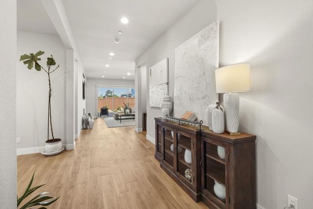 4248 Grey Hawk St, Folsom, CA 95630