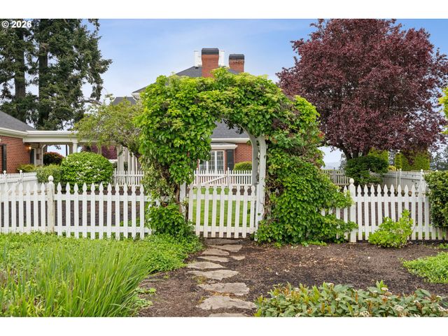 14161 Sw TOOZE Rd, Sherwood, OR 97140