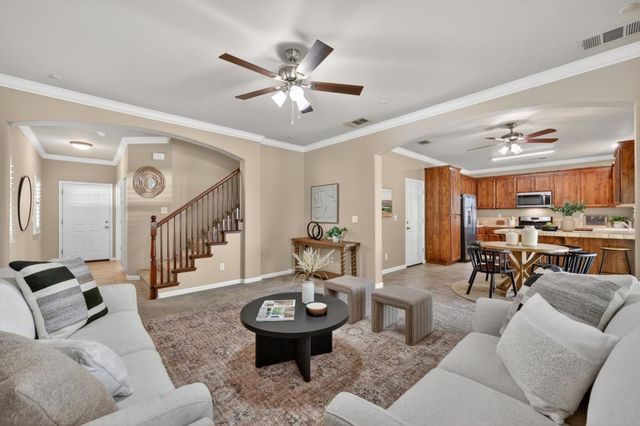 2732 Le Bourget Ln, Lincoln, CA 95648