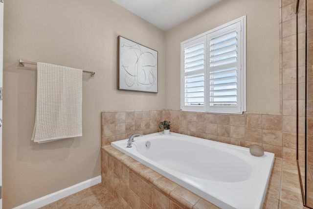 2732 Le Bourget Ln, Lincoln, CA 95648