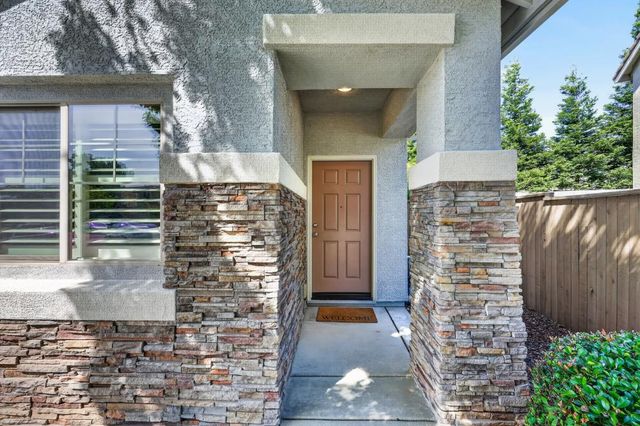 2732 Le Bourget Ln, Lincoln, CA 95648